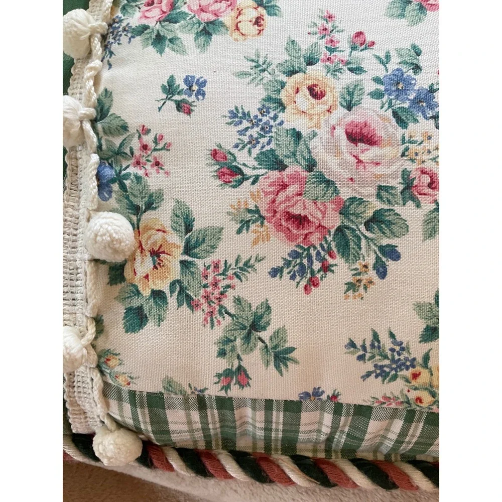 Vintage Floral Plaid Decorative Throw‎ Pillow Pom Pom Trim Rope Edge Green Pink